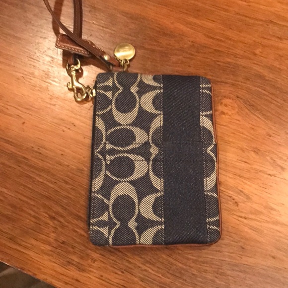 Coach Wristlet - Picture 1 of 3